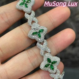 VVS Moissanite 925 Sterling Silver Miami Bracelet 9mm 8 inches, set with green gemstones.