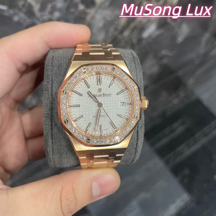 VVS Moissanite Audemars Piguet 26470