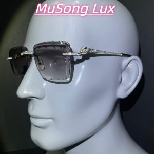 VVS Moissanite Cartier leopard glasses